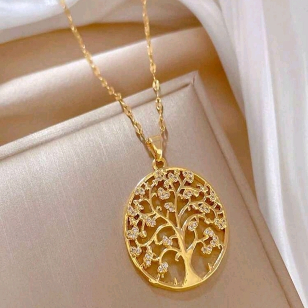 Gold-Plated Stainless Steel Tree of Life Necklace Elegant & Timeless For Woman